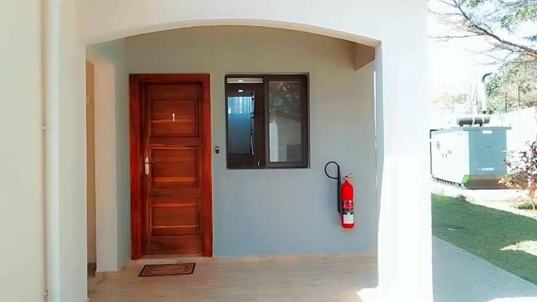 24 Roma Aparthotel Lusaka Exterior foto