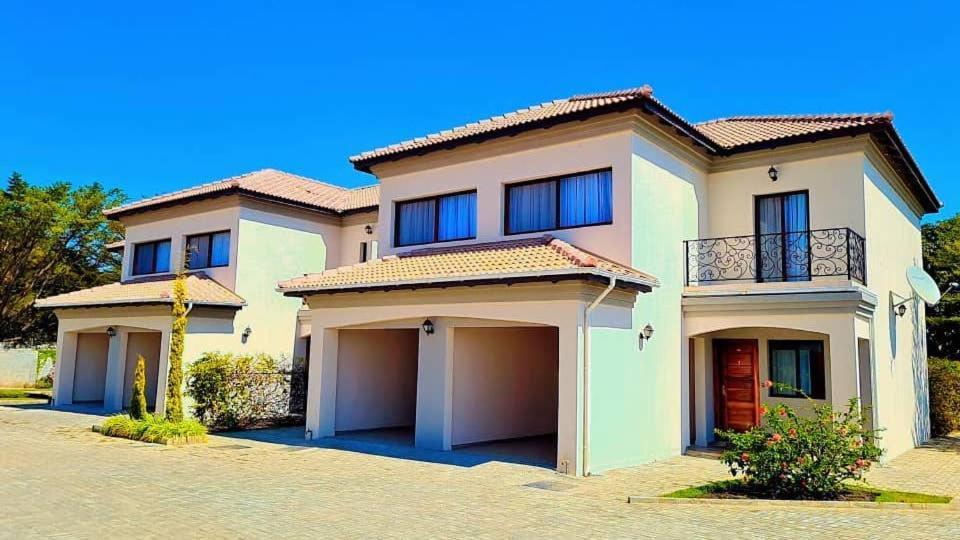 24 Roma Aparthotel Lusaka Exterior foto